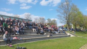 ... am Tag darauf bei schönem Wetter und Heimspiel der 1. Mannschaft